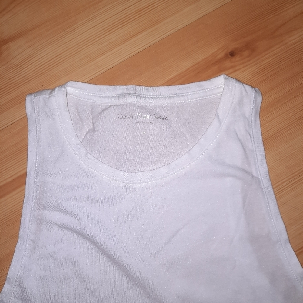 Calvin Klein Women's Sleeveless Razorback Tank Top - Picture 3 of 4